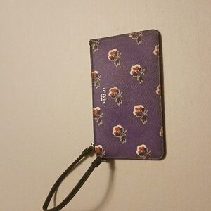 Wristlet